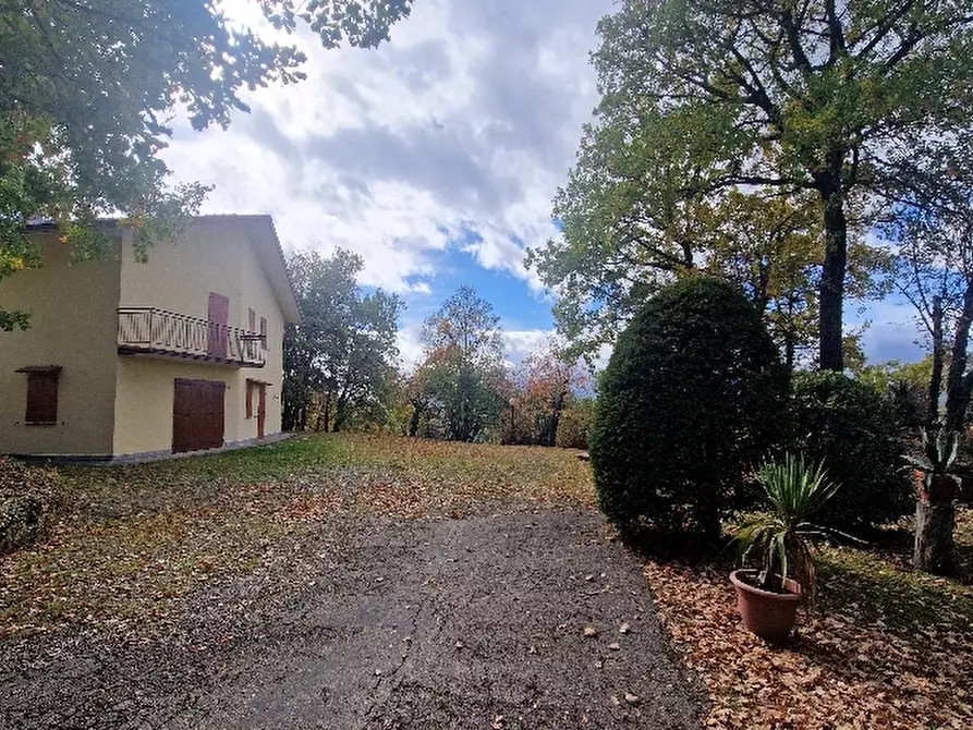 Immagine 2 di Villa in vendita  in VIA a Montese