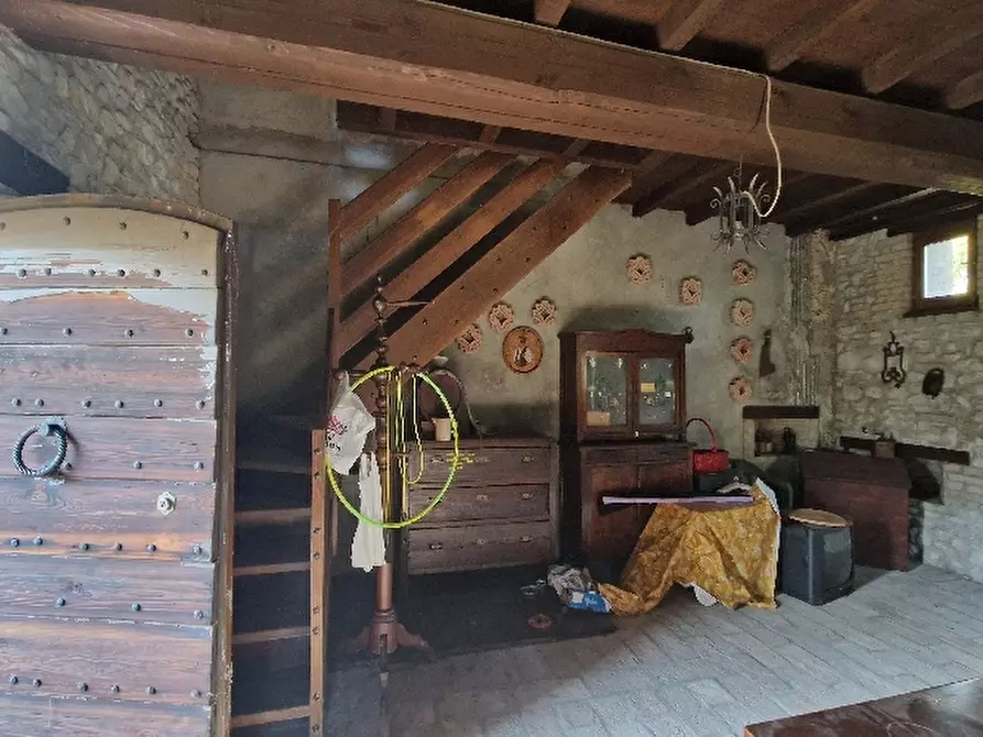 Immagine 7 di Rustico / casale in vendita  in Via a Valsamoggia
