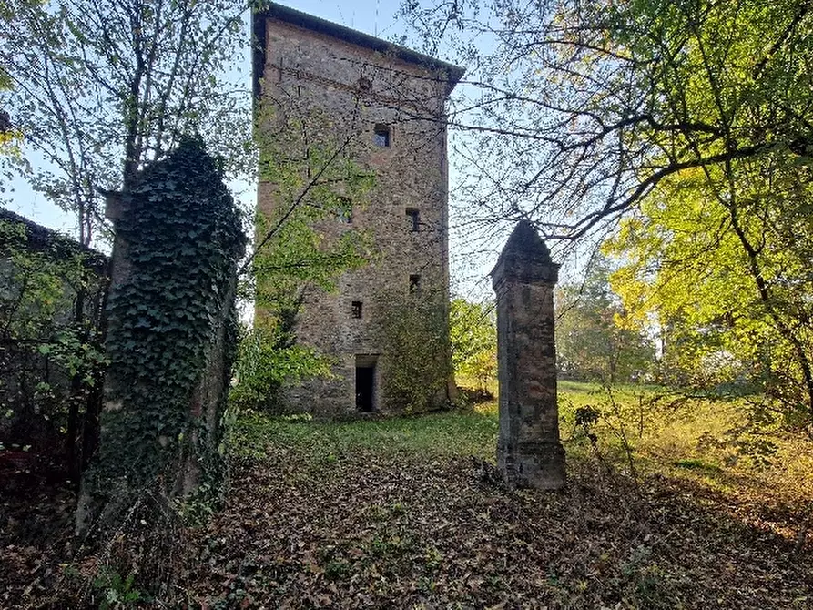 Immagine 3 di Rustico / casale in vendita  in Via a Valsamoggia