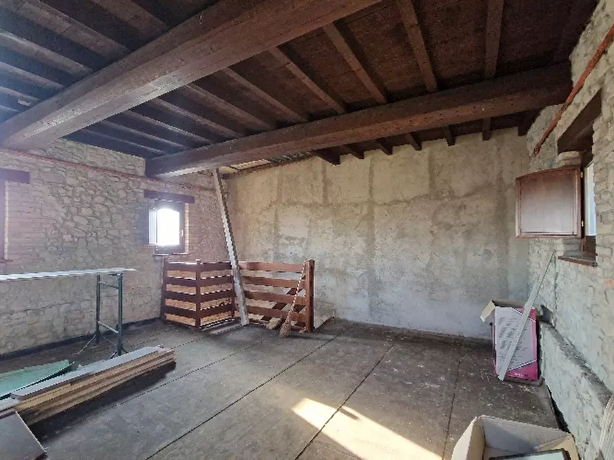 Immagine 12 di Rustico / casale in vendita  in Via a Valsamoggia