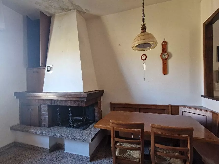 Immagine 10 di Appartamento in vendita  in VIA a Montese