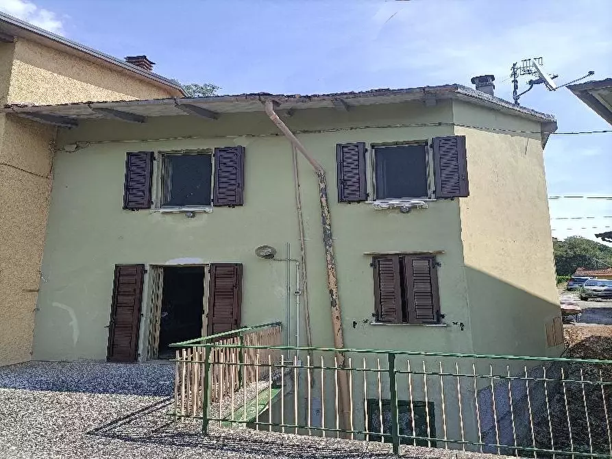 Immagine 2 di Villetta a schiera in vendita  in VIA a Gaggio Montano