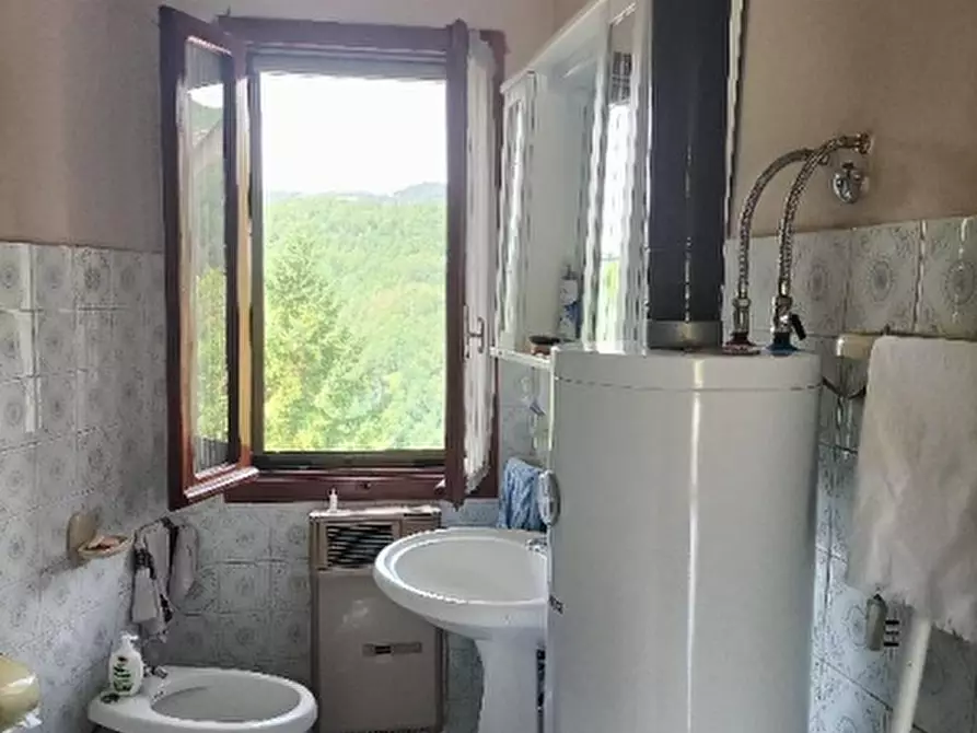 Immagine 10 di Villetta a schiera in vendita  in VIA a Gaggio Montano