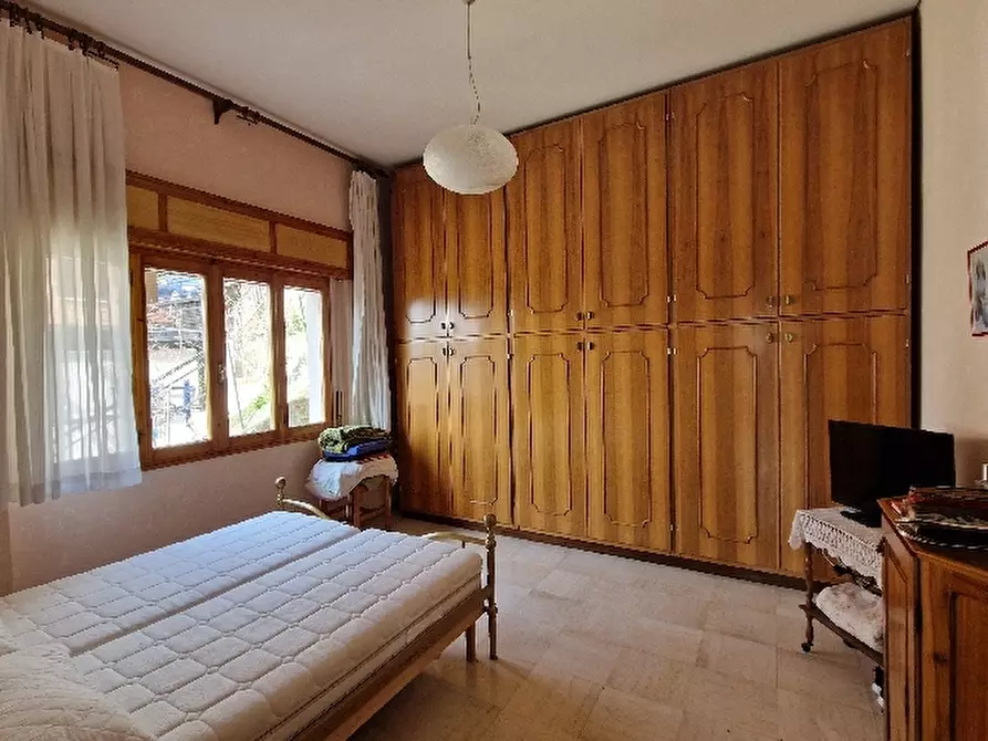 Immagine 10 di Appartamento in vendita  in VIA a Montese