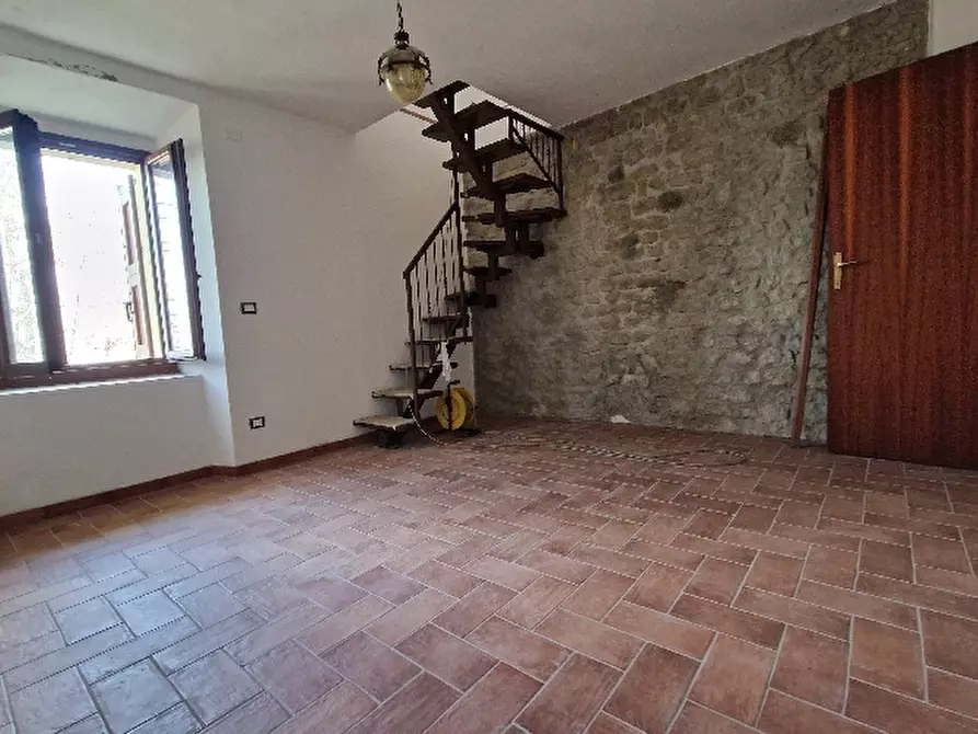 Immagine 6 di Villa in vendita  in via a Guiglia