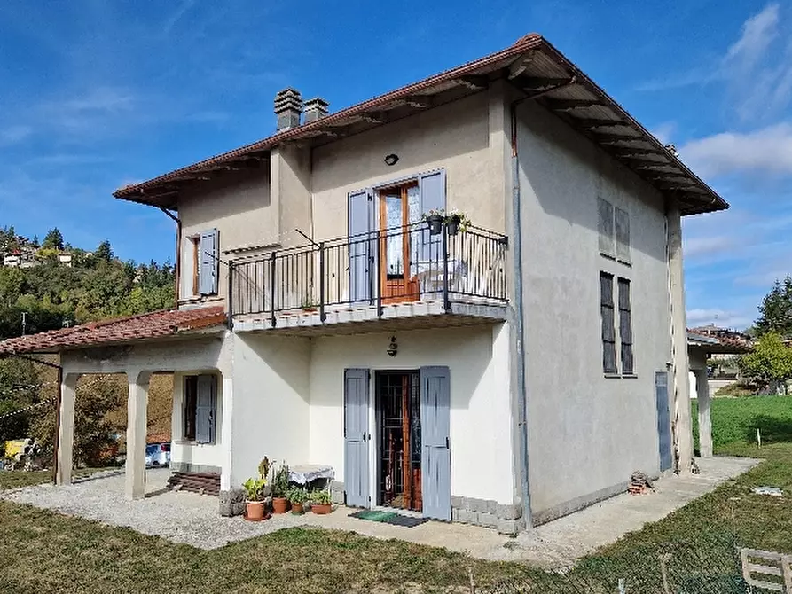 Immagine 3 di Villa in vendita  in Via Bologna a Castel D'aiano