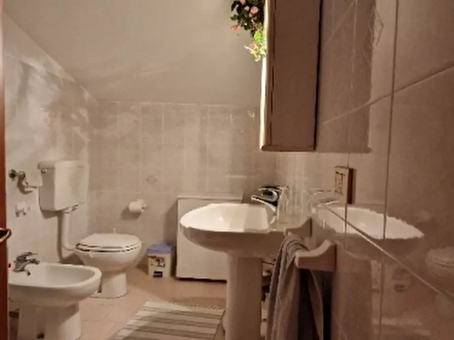 Immagine 16 di Villetta a schiera in vendita  in Via a Zocca