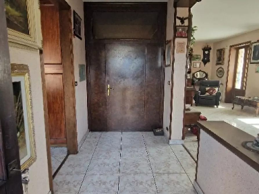 Immagine 3 di Villa in vendita  in Via a Zocca