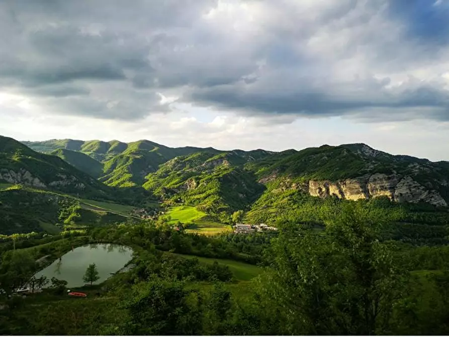 Immagine 4 di Rustico / casale in vendita  in Via a Vergato