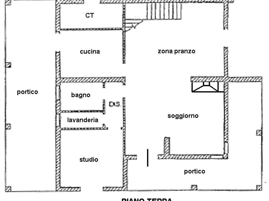 Immagine 7 di Villa in vendita  in Via Bologna a Castel D'aiano