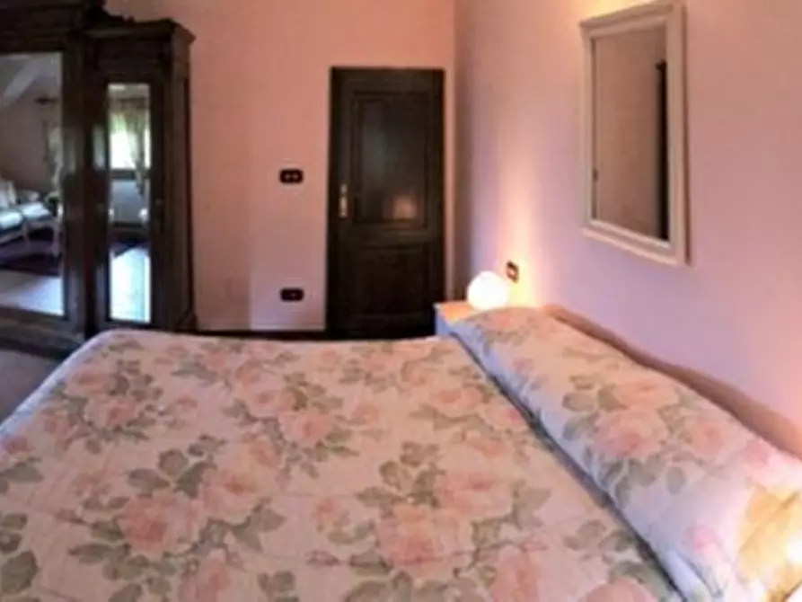 Immagine 11 di Rustico / casale in vendita  in Via a Vergato