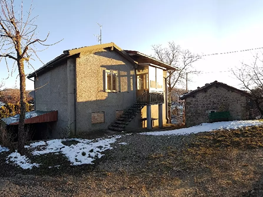 Immagine 1 di Villa in vendita  in VIA PICCINELLI a Montese