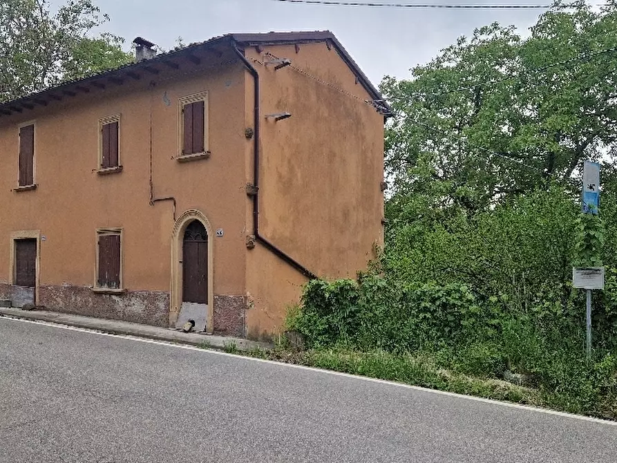 Immagine 1 di Casa indipendente in vendita  in VIA a Montese