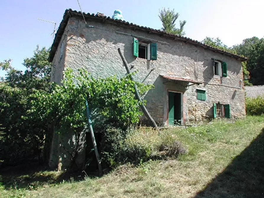 Immagine 1 di Rustico / casale in vendita  in Via a Montese