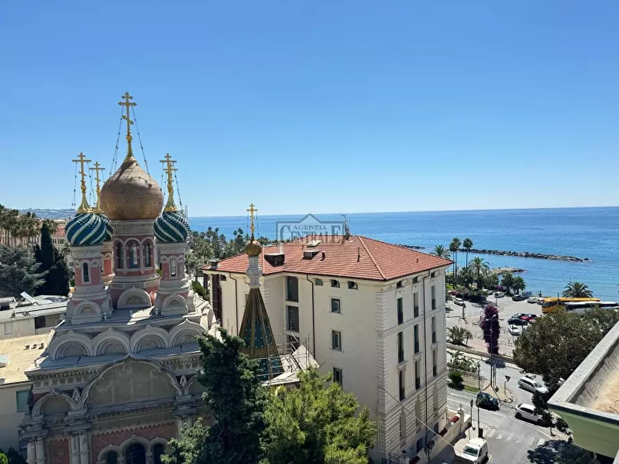 Immagine 1 di Appartamento in vendita  in VIA NUVOLONI 5 a San Remo