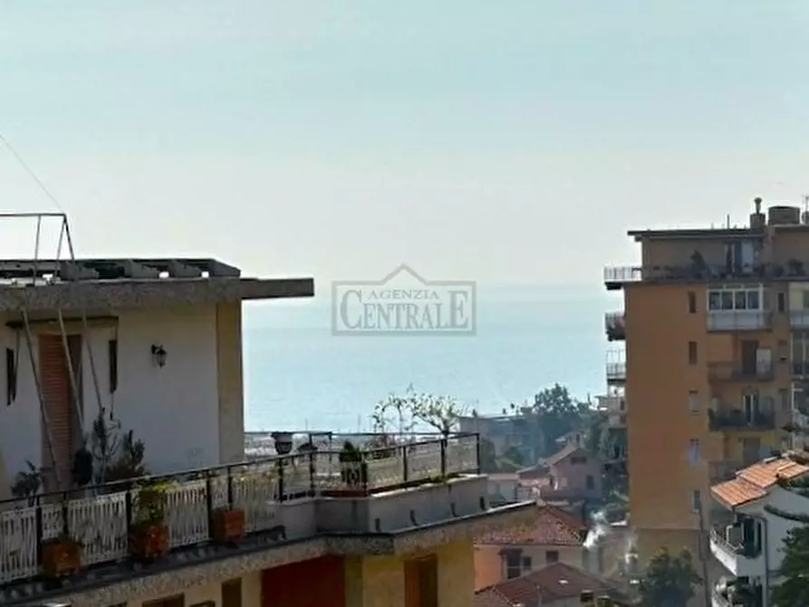 Immagine 1 di Appartamento in vendita  in VIA DANTE ALIGHIERI 290 a San Remo