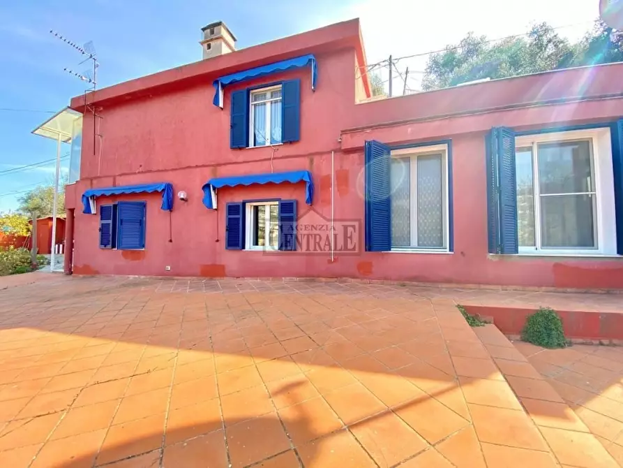 Immagine 1 di Casa indipendente in vendita  in Strada Carrozzabile San Lorenzo a San Remo