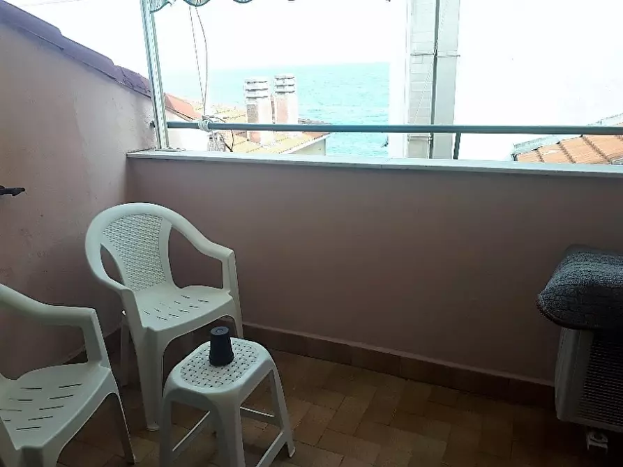 Immagine 3 di Appartamento in vendita  a Alassio