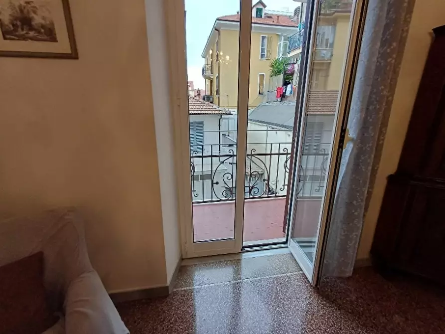 Immagine 12 di Appartamento in affitto  a Alassio
