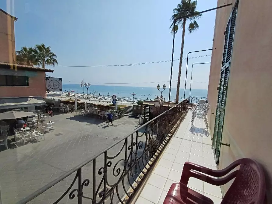 Immagine 2 di Appartamento in affitto  a Alassio