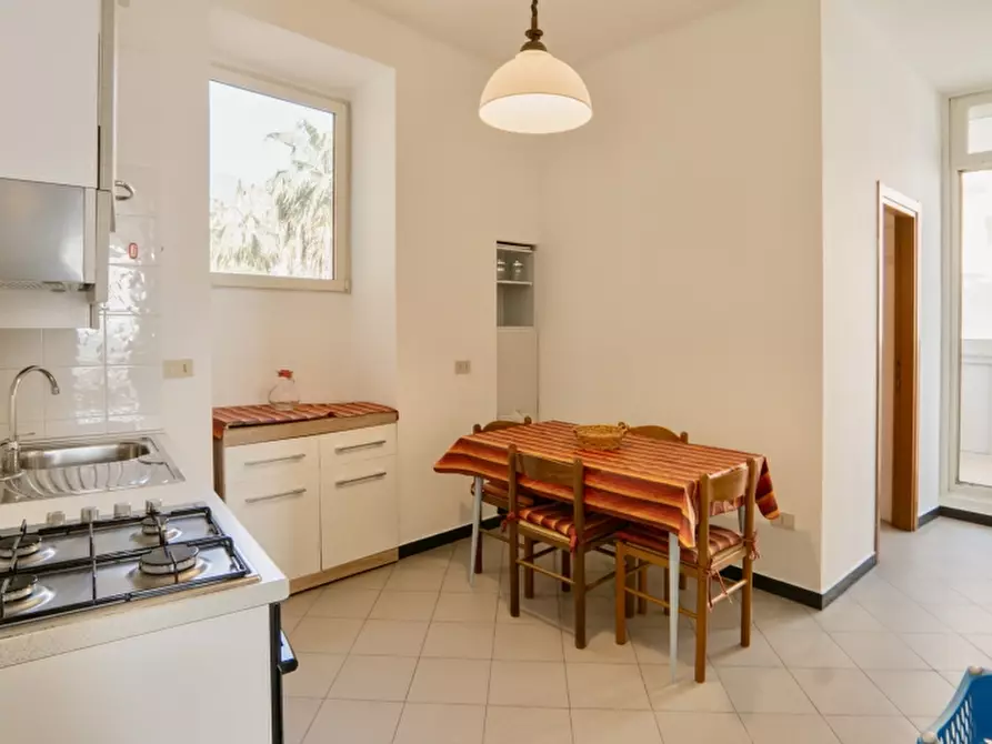 Immagine 8 di Appartamento in affitto  a Alassio