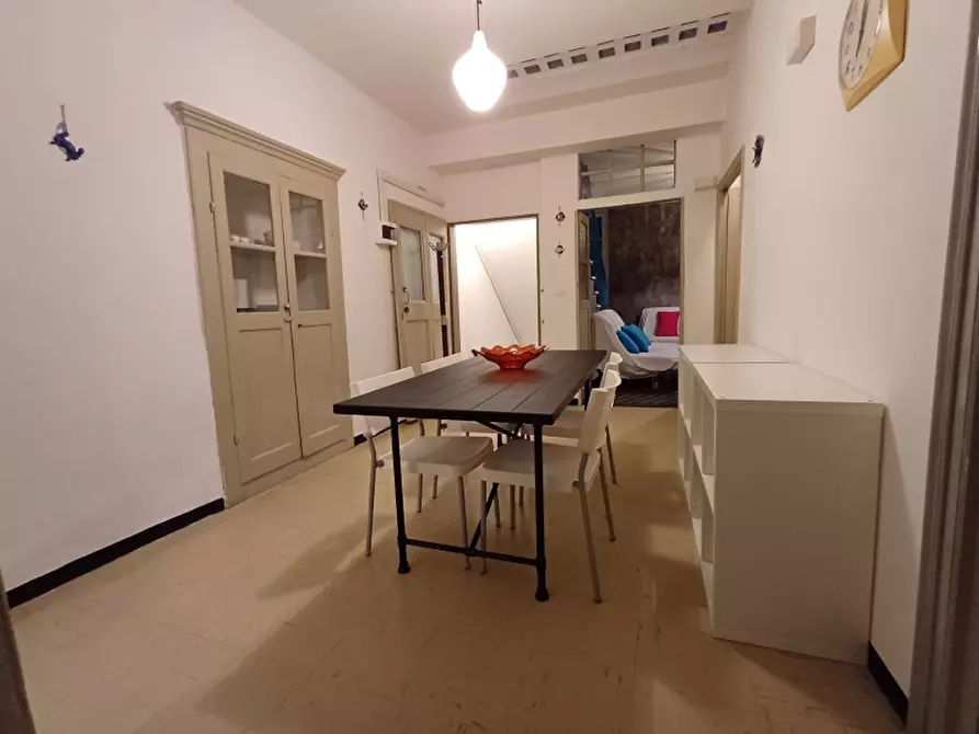 Immagine 15 di Porzione di casa in vendita  a Alassio