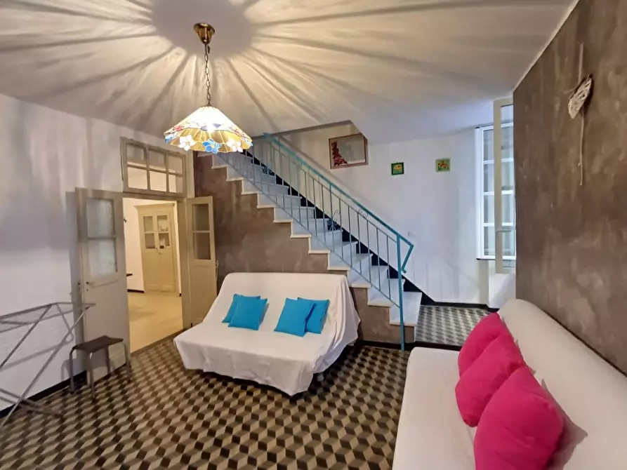 Immagine 4 di Porzione di casa in vendita  a Alassio