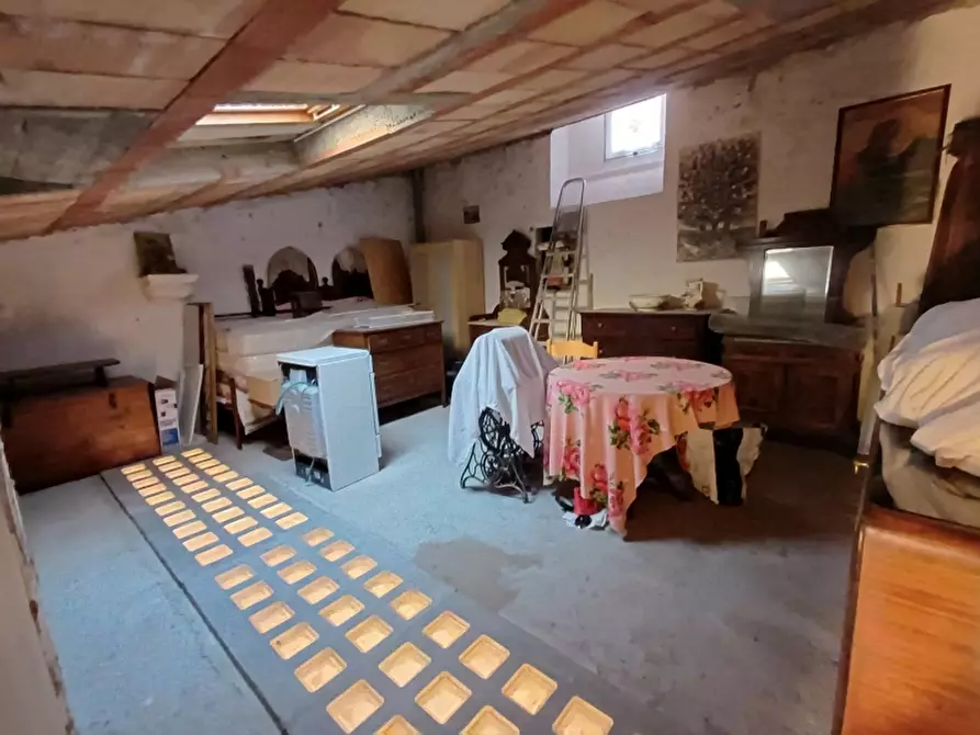 Immagine 25 di Porzione di casa in vendita  a Alassio