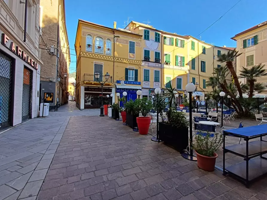 Immagine 28 di Porzione di casa in vendita  a Alassio