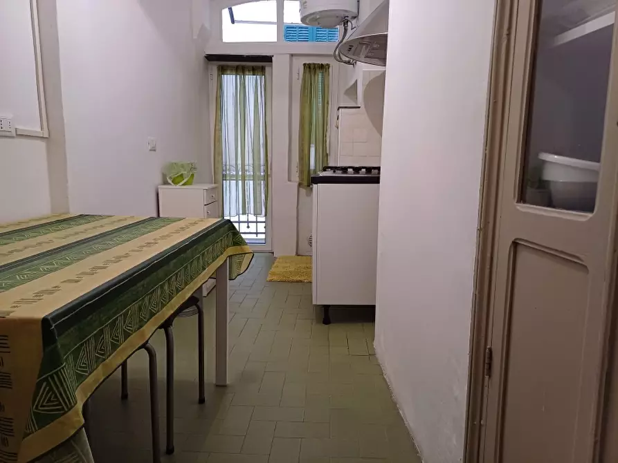Immagine 8 di Porzione di casa in vendita  a Alassio