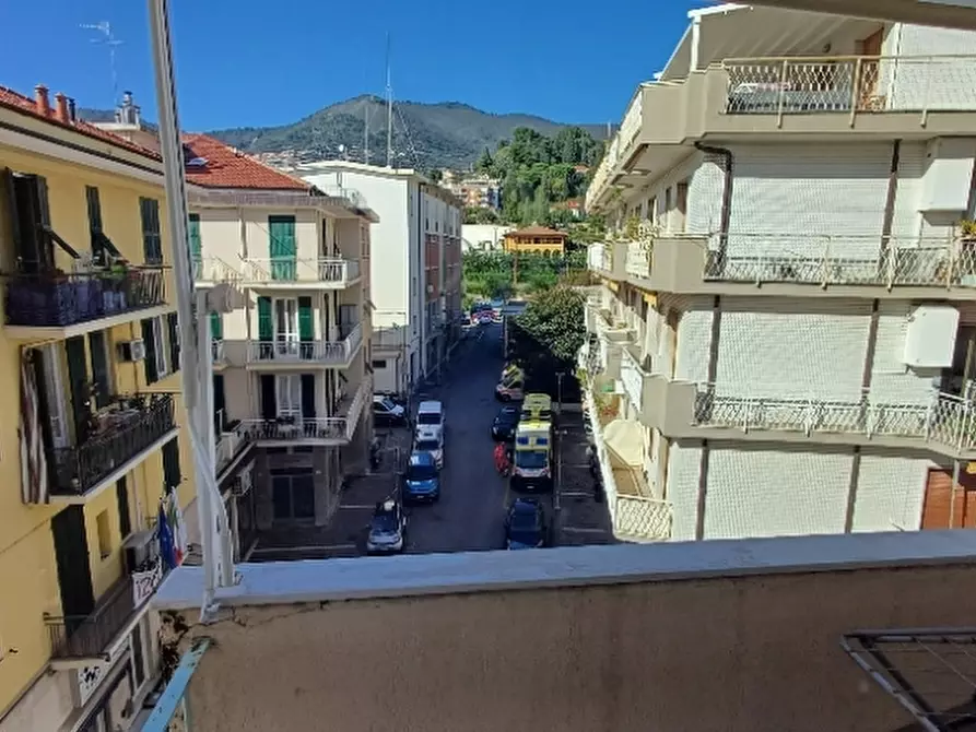 Immagine 4 di Appartamento in vendita  in vico chiusetta a Alassio