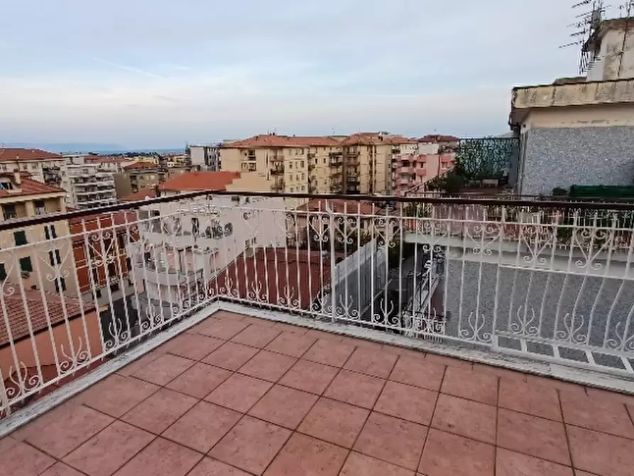 Immagine 9 di Attico in vendita  a Albenga