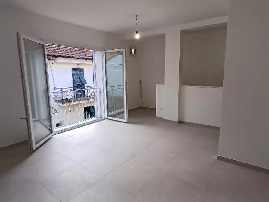 Immagine 3 di Appartamento in vendita  a Villanova D'albenga