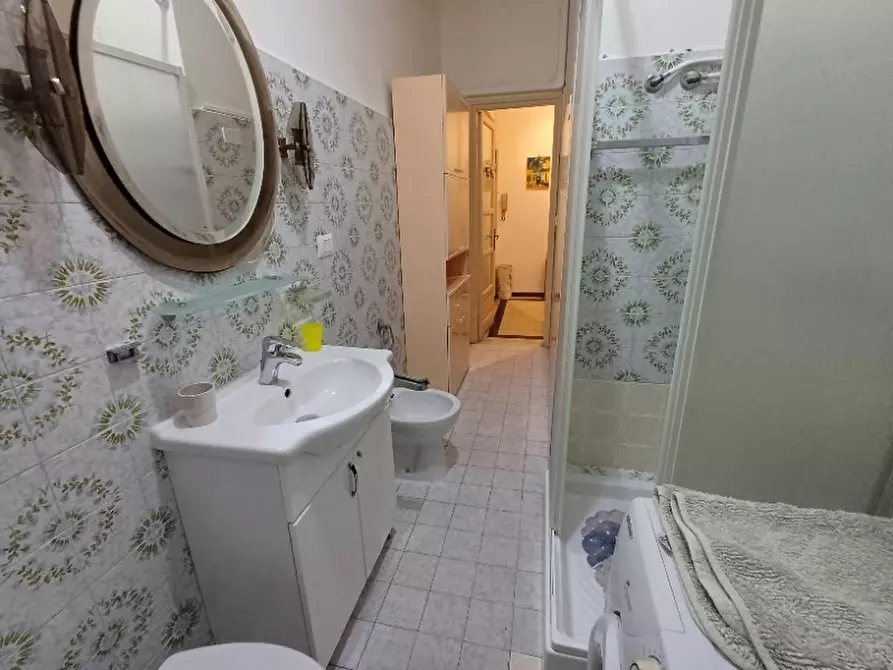 Immagine 18 di Appartamento in affitto  a Alassio