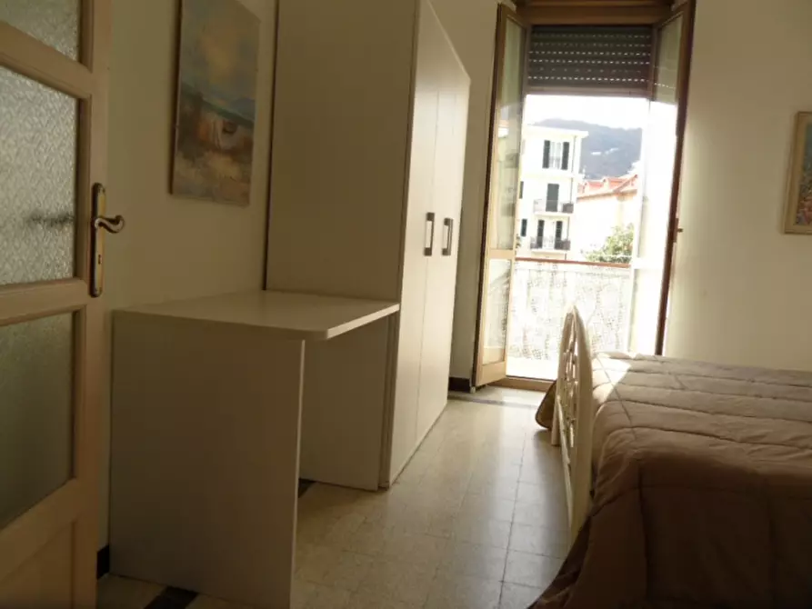 Immagine 4 di Appartamento in affitto  a Alassio