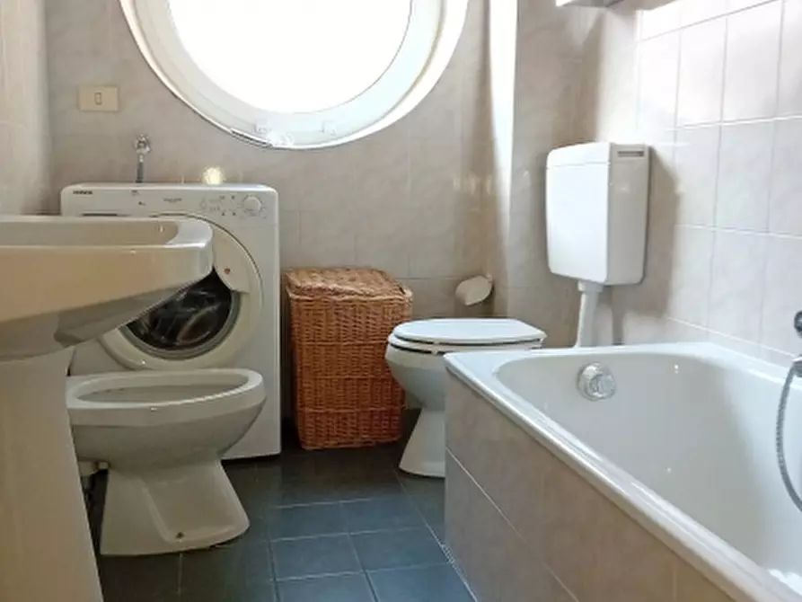 Immagine 24 di Appartamento in affitto  a Alassio