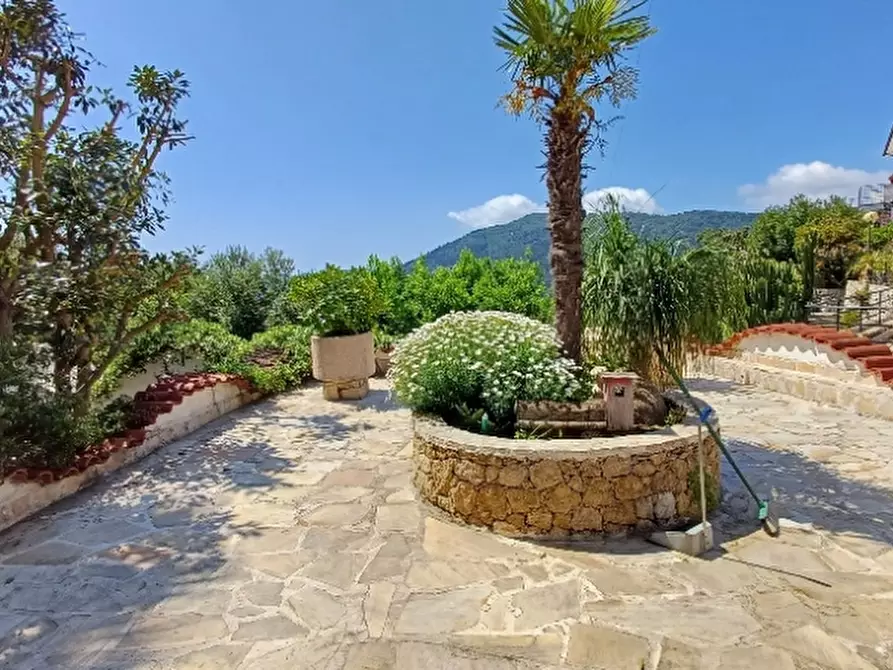 Immagine 27 di Villa in vendita  in via solibena a Alassio