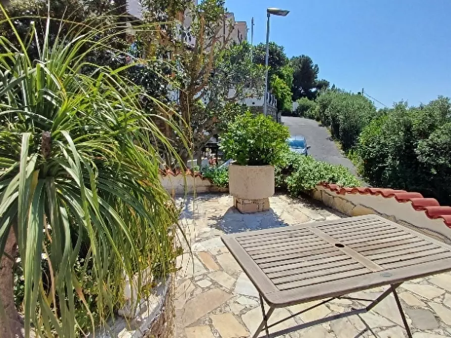 Immagine 28 di Villa in vendita  in via solibena a Alassio