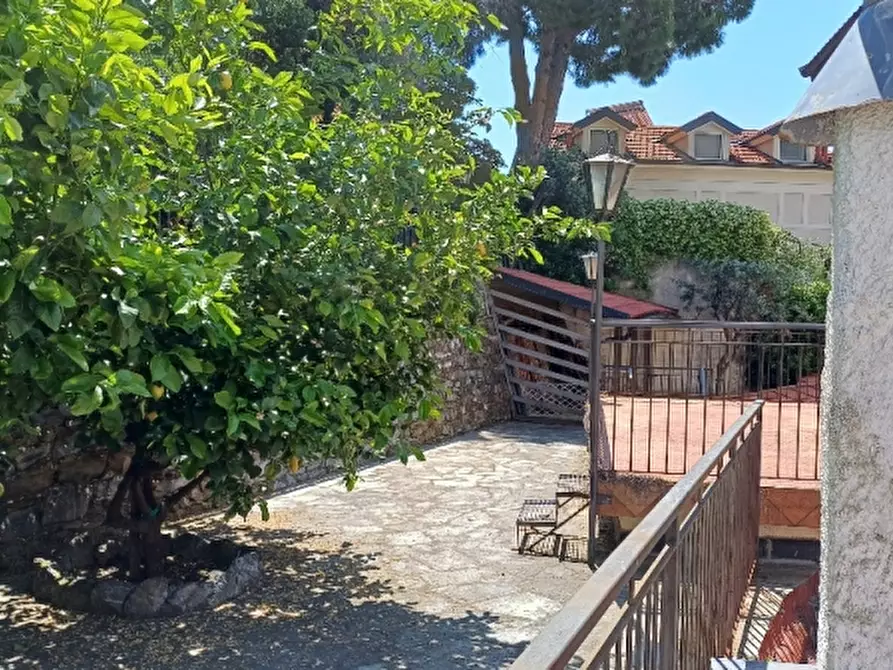 Immagine 38 di Villa in vendita  in via solibena a Alassio