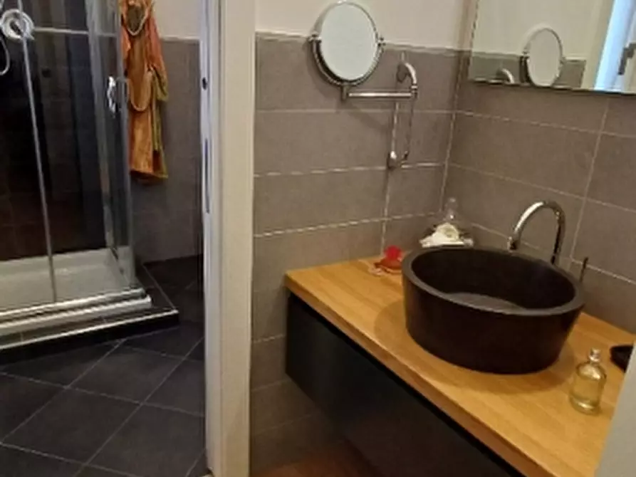 Immagine 26 di Appartamento in vendita  in via mazzini a Alassio