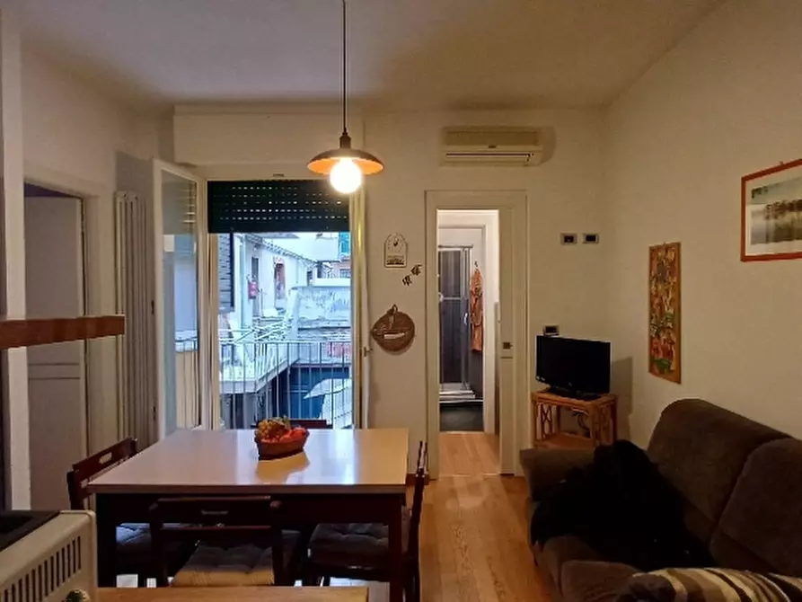 Immagine 36 di Appartamento in vendita  in via mazzini a Alassio