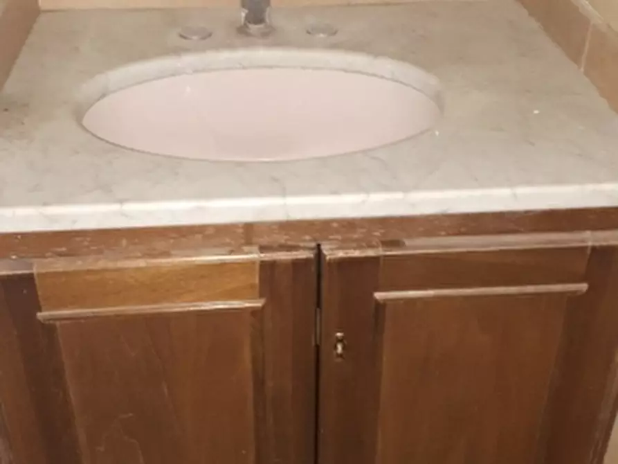 Immagine 7 di Negozio in vendita  a Alassio