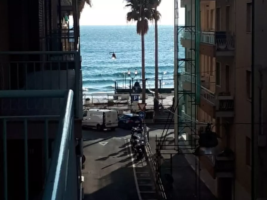 Immagine 5 di Appartamento in affitto  a Alassio