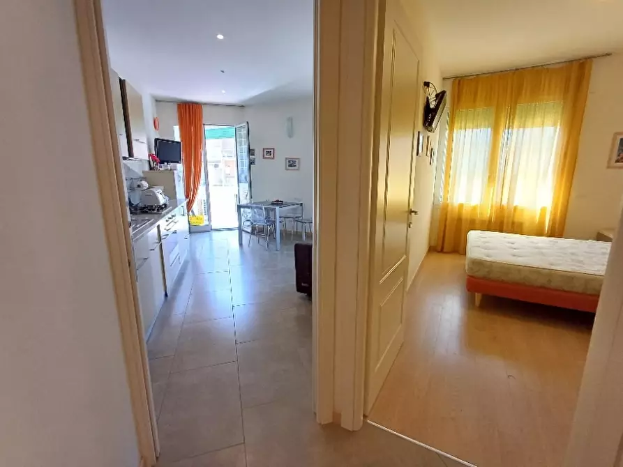 Immagine 17 di Appartamento in affitto  a Alassio