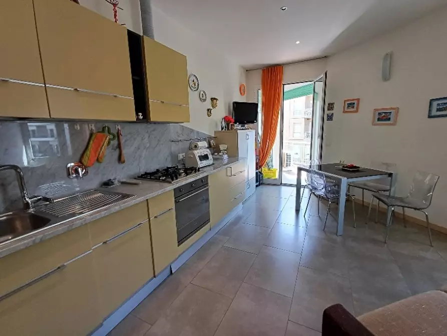 Immagine 3 di Appartamento in affitto  a Alassio