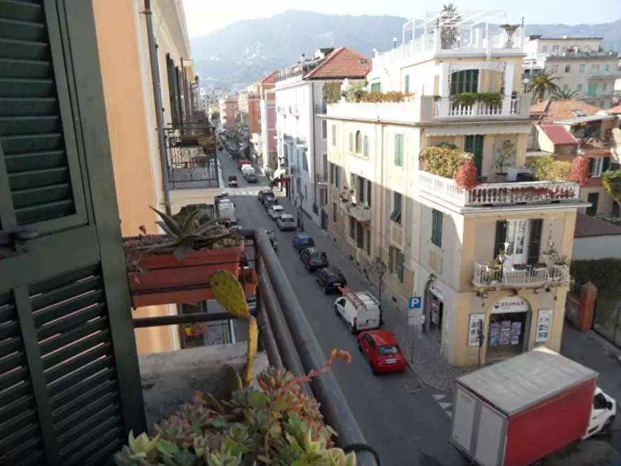Immagine 10 di Appartamento in affitto  in Via dante 198 a Alassio