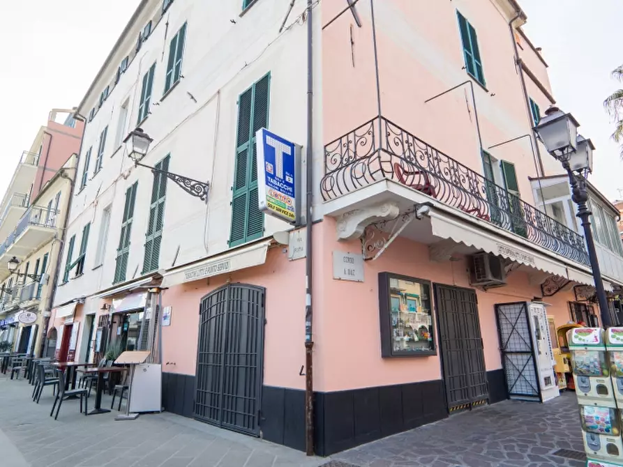 Immagine 20 di Appartamento in affitto  a Alassio