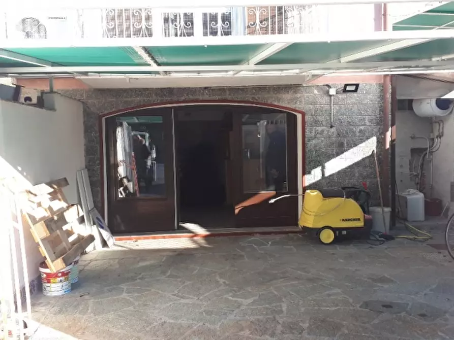 Immagine 5 di Garage in vendita  in via neghelli a Alassio