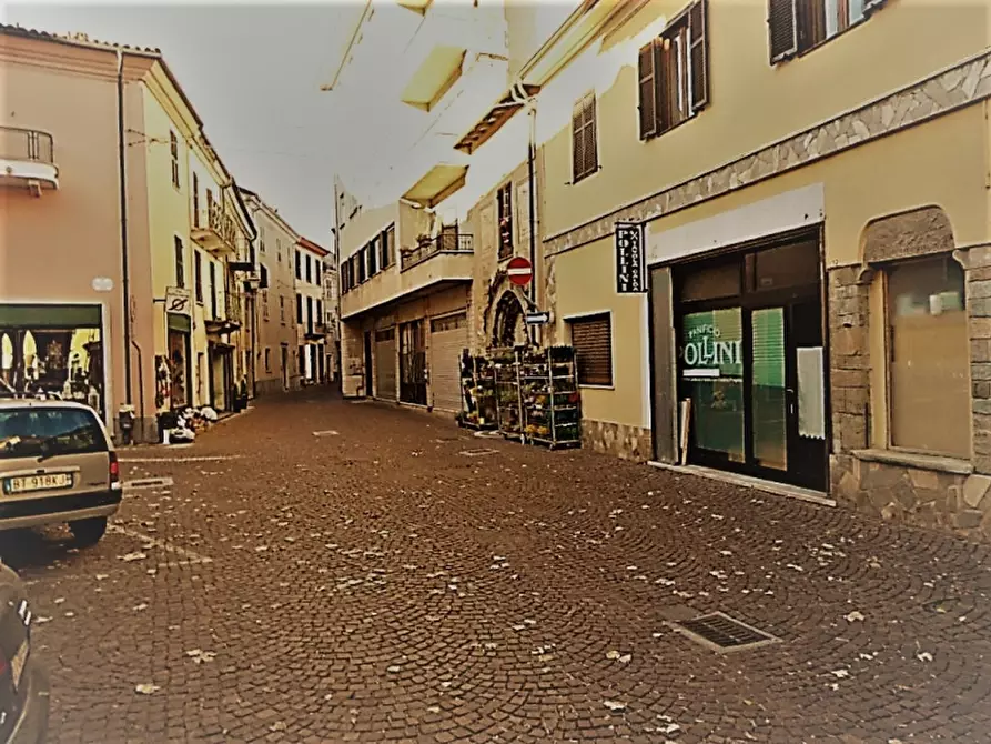 Immagine 7 di Negozio in vendita  in via vittorio emanuele a Garessio