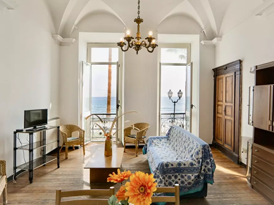 Immagine 2 di Appartamento in affitto  a Alassio